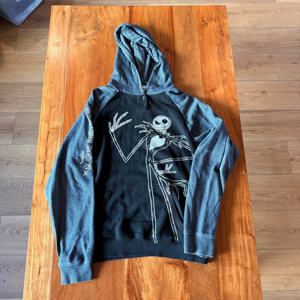 Disney Parks‎ A Nightmare Before Christmas Henley Hoodie Size M